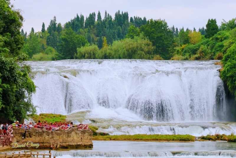 陡坡塘瀑布是黄果树瀑布群中瀑顶最宽的瀑布。图片授权David Cheng