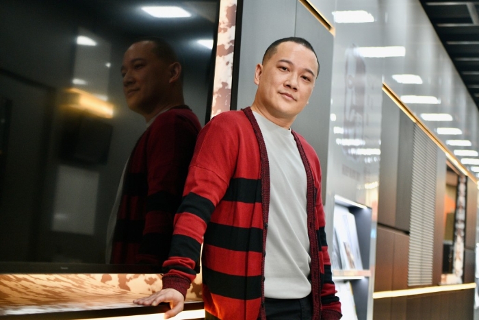 饰演方唐镜的刘守正