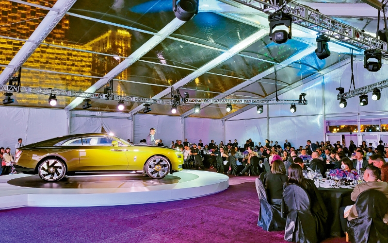 新车在澳门永利皇宫酒店举行大型发布会晚宴，约200名贵宾参与其中。