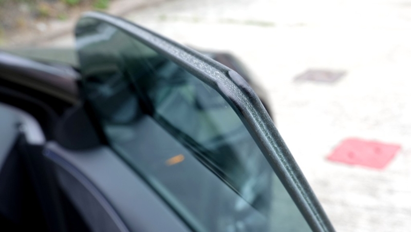 全车双层隔音玻璃窗 全车双层隔音玻璃窗