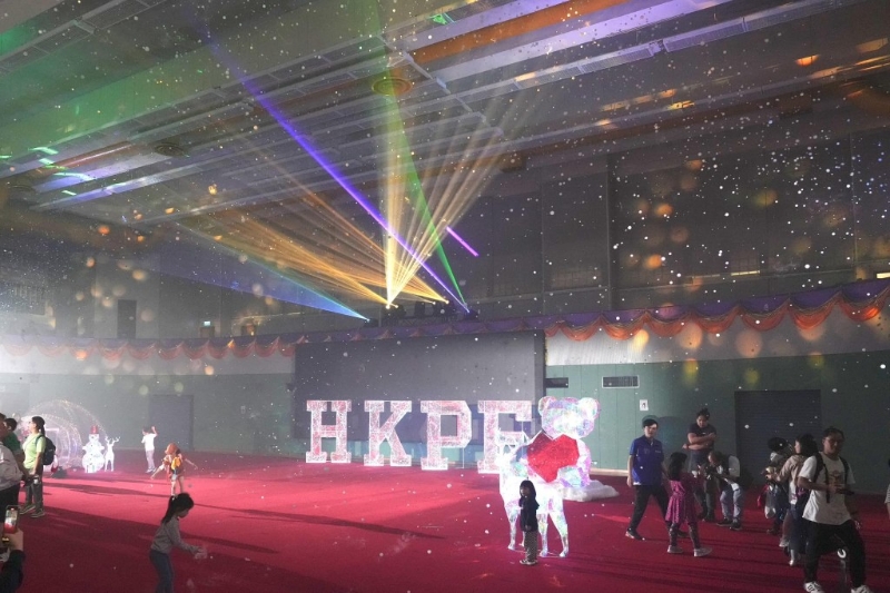 “光影融雪打卡区”。 香港警察fb “光影融雪打卡区”。 香港警察fb