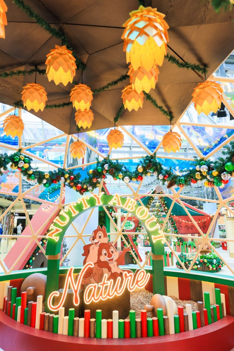 圣诞好去处必到打卡位2:“Chip'n Dale种子天幕”松果屋(图片来源:太古城中心) 圣诞好去处必到打卡位2:“Chip'n Dale种子天幕”松果屋(图片来源:太古城中心)