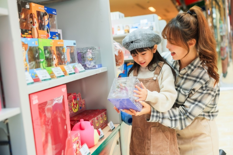 必到!“GROW with LOVE 期间限定店”(图片来源:太古城中心) 必到!“GROW with LOVE 期间限定店”(图片来源:太古城中心)