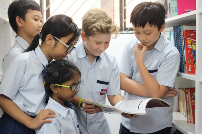 海外升学能为孩子带来独特的学习机会,但家长要做好充分的准备和规划,才能确保孩子顺利适应新环境和学制。(图片来源:受访者提供) 海外升学能为孩子带来独特的学习机会,但家长要做好充分的准备和规划,才能确保孩子顺利适应新环境和学制。(图片来源:受访者提供)