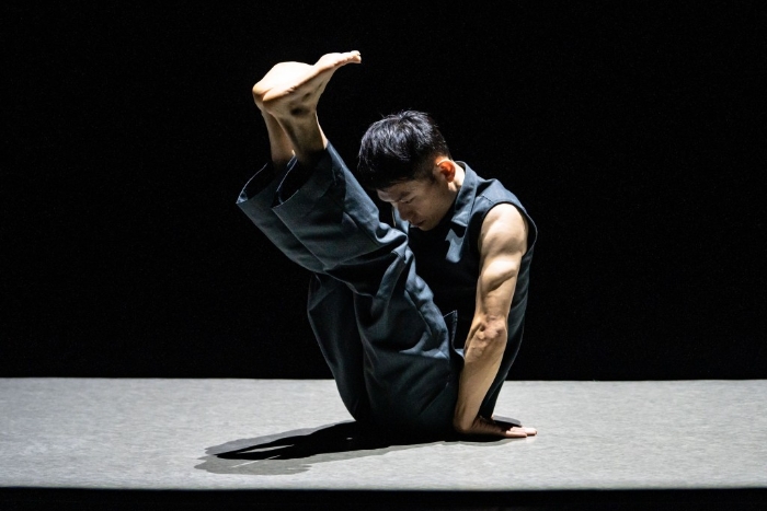 “HOTPOT东亚舞蹈平台”《聚焦香港》作品之一 《IT’S NOT MY BODY chapter 3.5》由王丹琦编舞