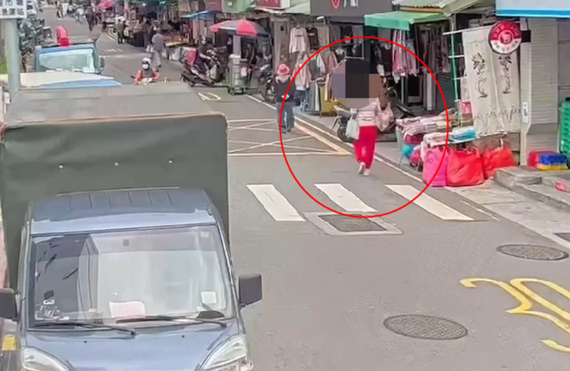 富家子讨钱买毒不成怒杀阿姨！ 退休名师最后身影曝光。