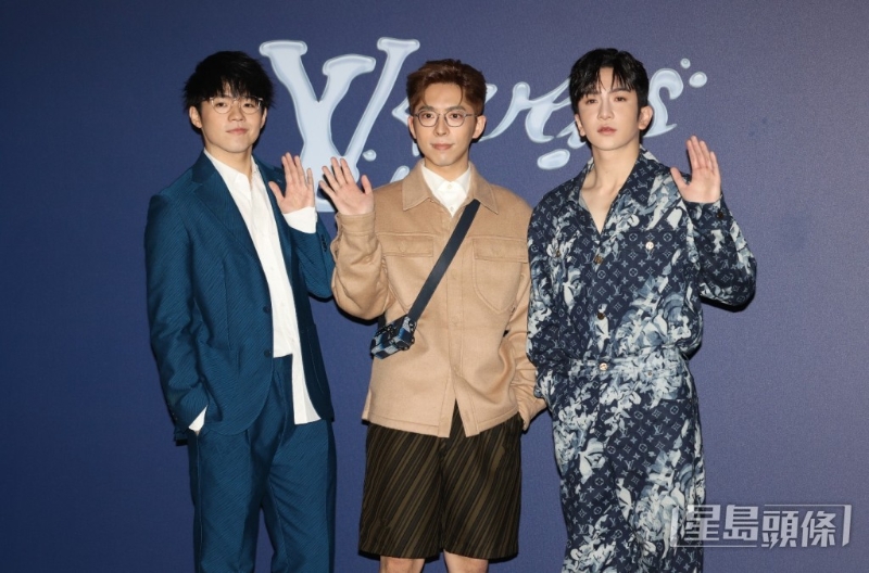 MIRROR三子到场。 MIRROR三子到场。