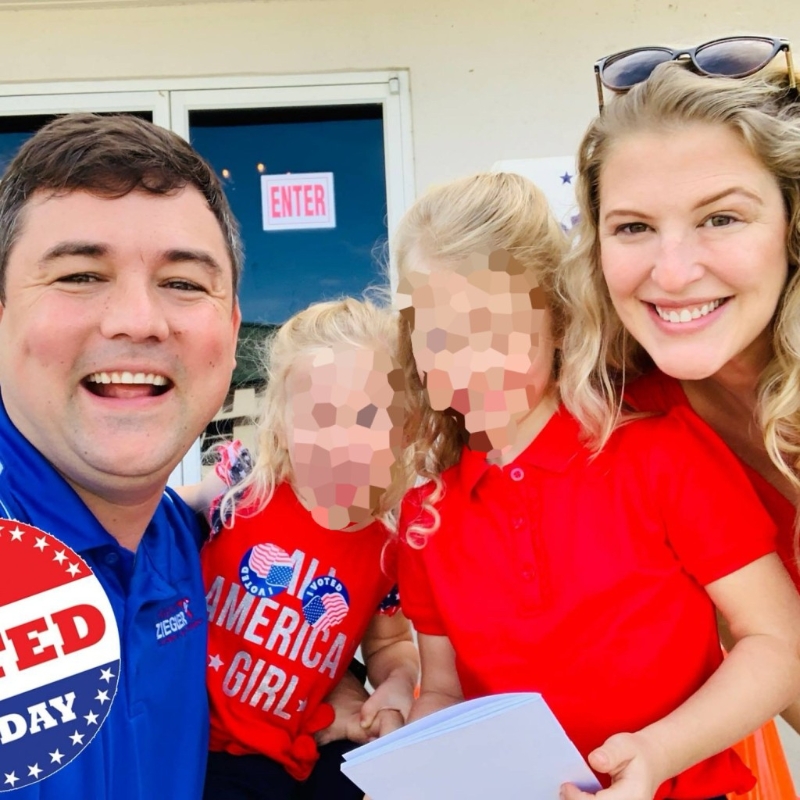 齐格勒（Christian Ziegler）与布里奇特（Bridget Ziegler）经常公开家庭照。