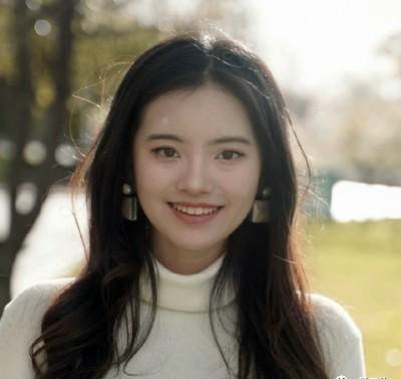 高颜值、学霸、富二代、AI专家、IT创业者,郭文景。 高颜值、学霸、富二代、AI专家、IT创业者,郭文景。