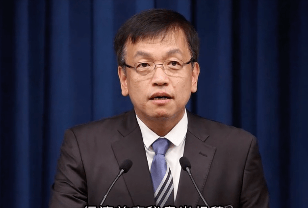 尹锡悦提名总统室经济首席秘书崔相穆担任经济副总理兼企划财政部长官。