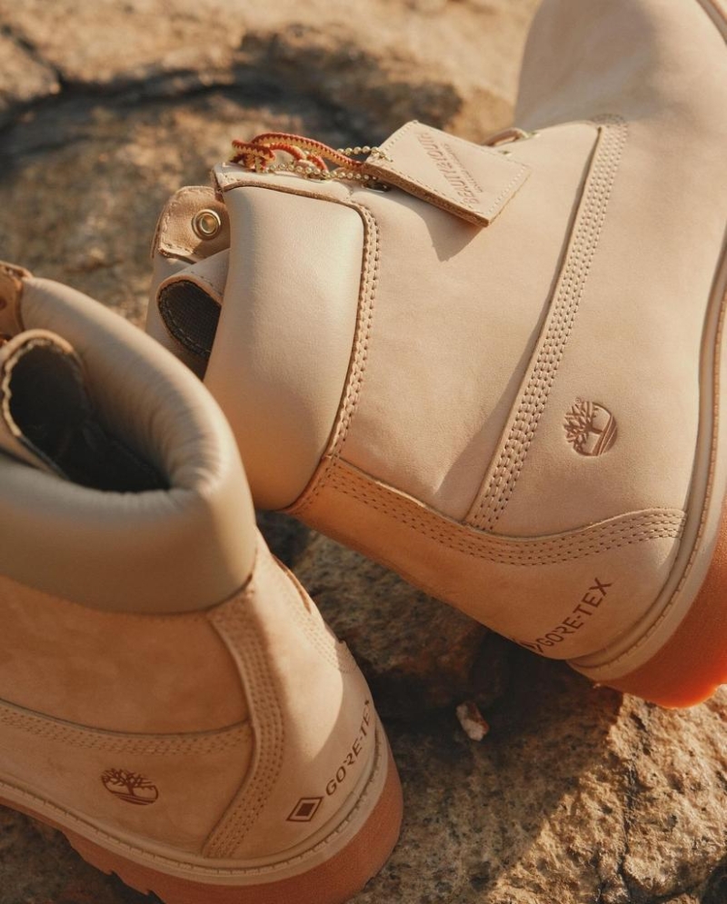 Timberland® for Beauty & Youth GTX 6吋短靴搭载Gore-Tex防水膜。