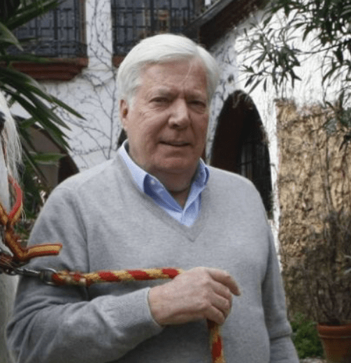 据报单身无子嗣的爱马仕创始人第5代子孙名普埃许拟将巨额遗产留给家中一名园丁。