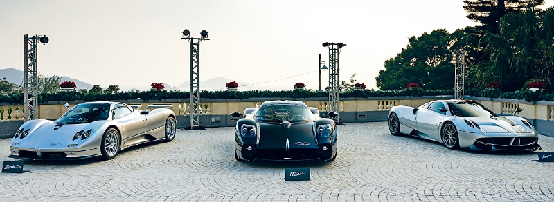 浅水湾现场展示三代产品:(左起) 1999年Zonda、2023年Utopia及2011年Huayra。 浅水湾现场展示三代产品:(左起) 1999年Zonda、2023年Utopia及2011年Huayra。