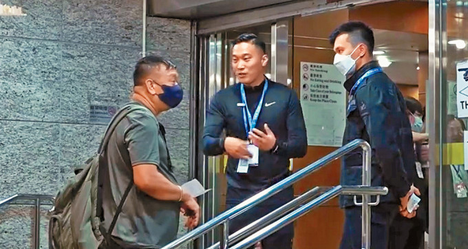 选民遇到系统故障,未能入票站投票。 选民遇到系统故障,未能入票站投票。