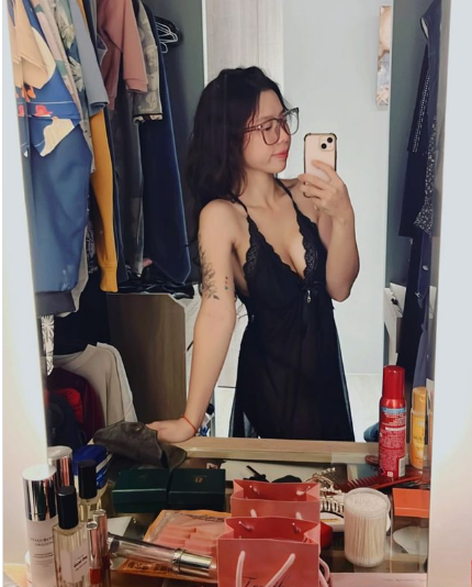 台军晒蕾丝睡衣