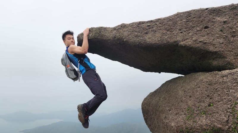 Thomas变得开朗积极,享受行山的每一刻。 Thomas变得开朗积极,享受行山的每一刻。