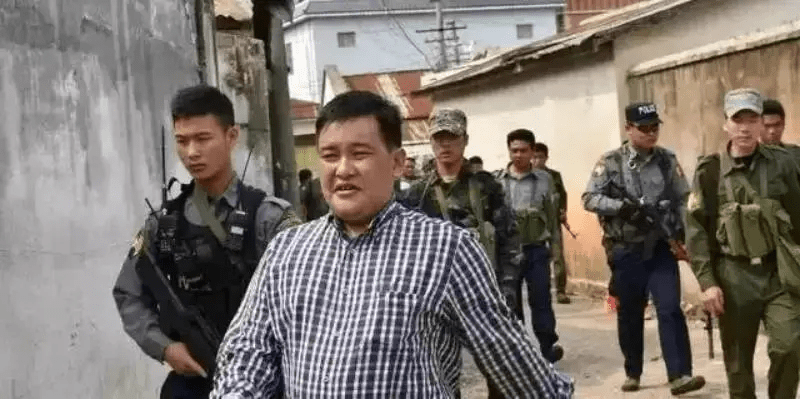 白家大儿子白应能。