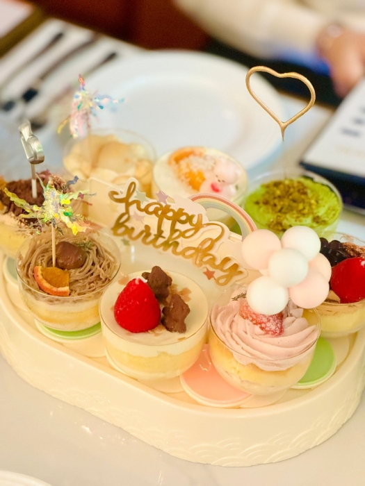 网民被收天价切饼费经过，“要逐个cupcake收费。”