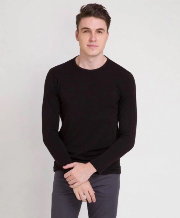 Bossini“Ztay Warm 男装圆领T恤”$130