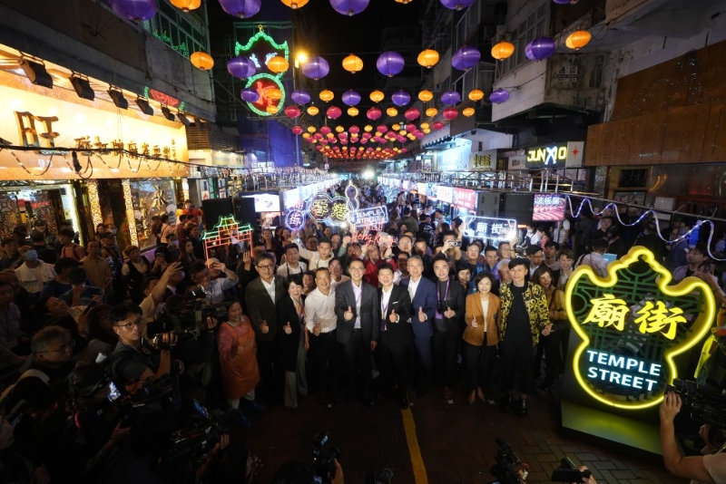 庙街夜市热爆开幕激活老香港,人声鼎沸寸步难行 | 星岛环球网