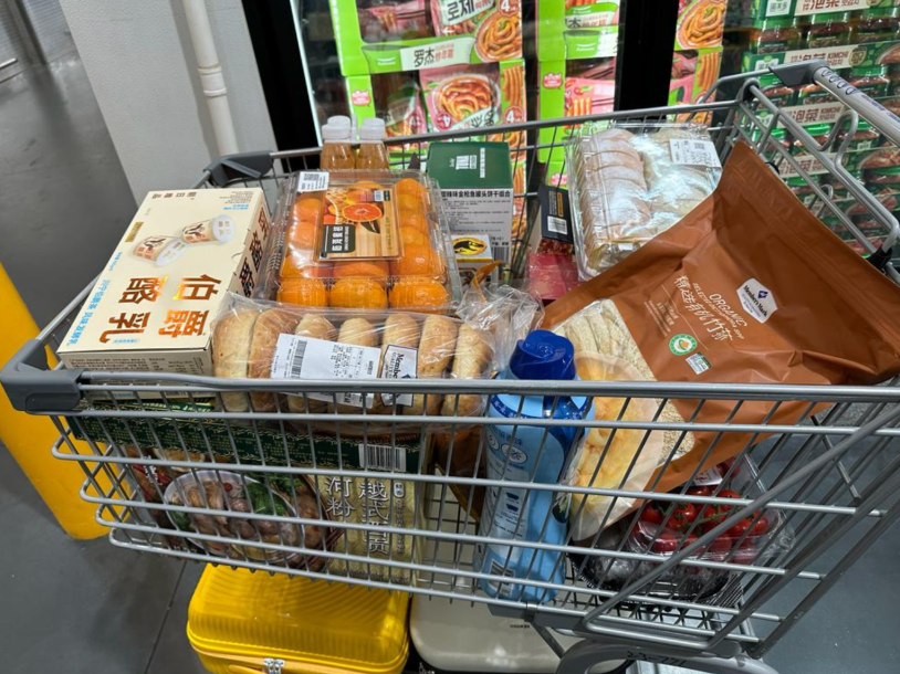 网民会买满一车手推车 网民会买满一车手推车