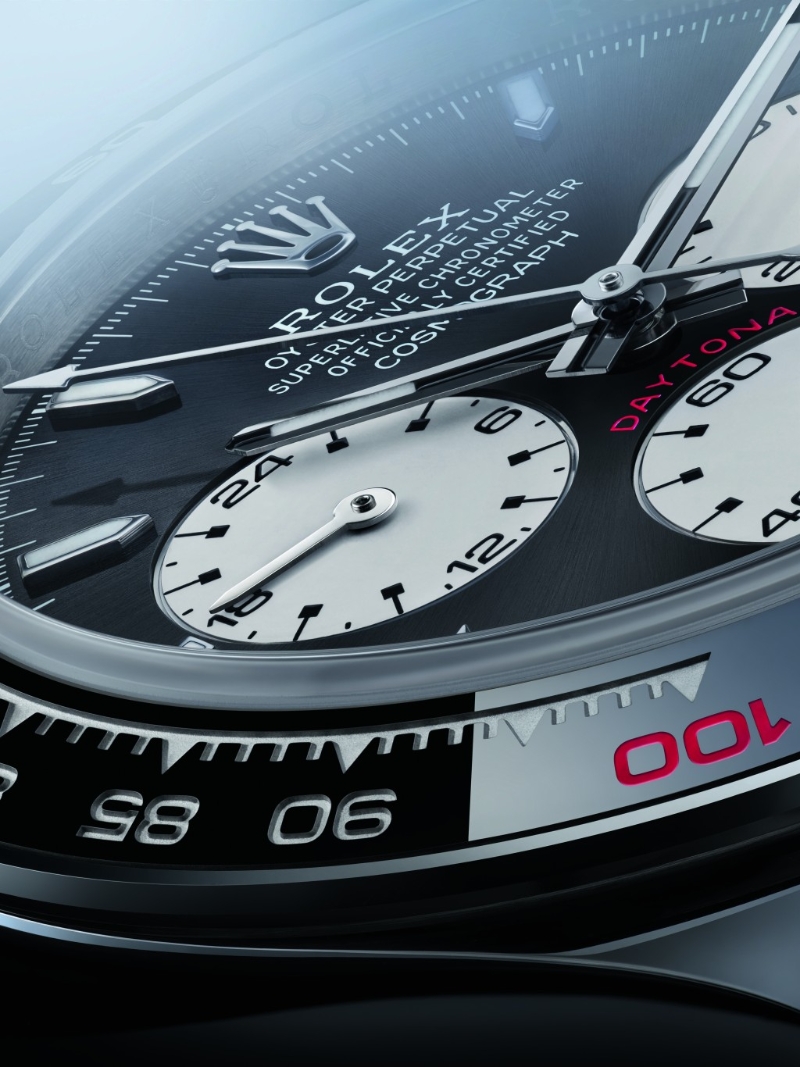 全新4132机芯将9点位的12小时累计,配合赛事更改为24小时累计。 全新4132机芯将9点位的12小时累计,配合赛事更改为24小时累计。