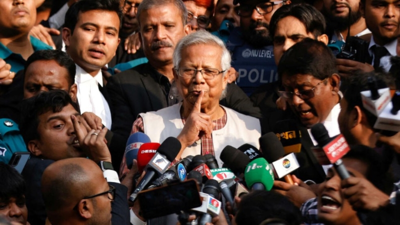 诺贝尔和平奖得主尤努斯被指违反劳工法,遭判囚半年。 路透社 诺贝尔和平奖得主尤努斯被指违反劳工法,遭判囚半年。 路透社