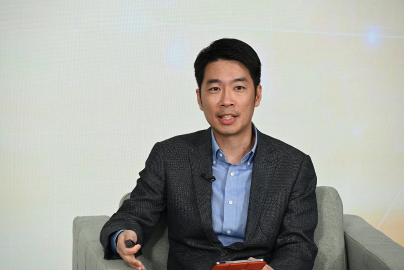 香港浸会大学传理学院新闻系专业应用副教授潘蔚林 香港浸会大学传理学院新闻系专业应用副教授潘蔚林