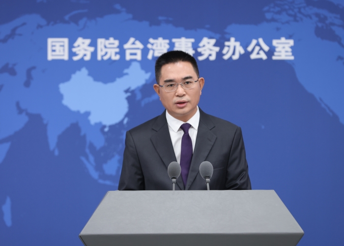 中国国台办发言人陈斌华4日应询表示，攻击抹黑大陆是民进党在台湾选举中的惯用伎俩。
