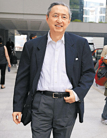 林秀峰的父亲林炳炎是恒生银行创办人之一，而当时佳宁买入金门大厦的交易，就是透过林秀峰旗下百宁顺“左手交右手”，与陈松青合作制造虚假交易。