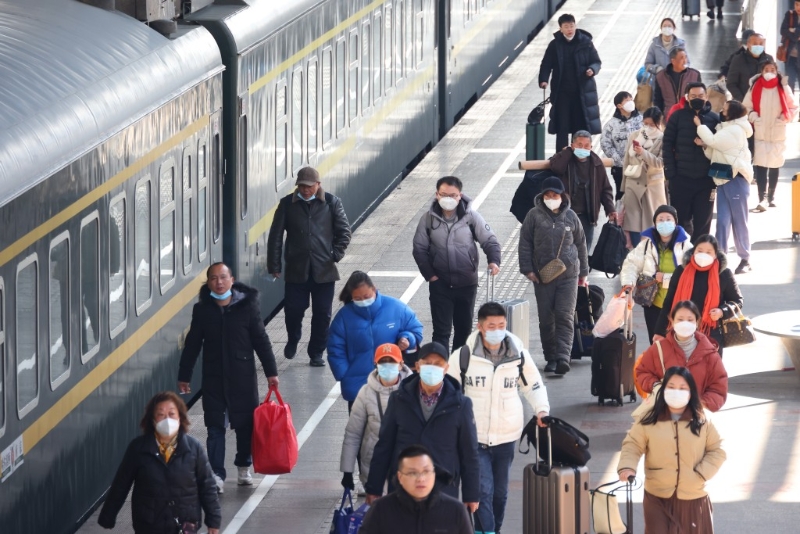 春运是每年一度全球最大的人口流动事件。 春运是每年一度全球最大的人口流动事件。