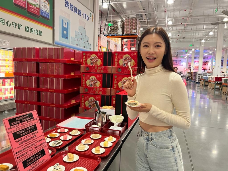 贺年食品试过再买。 贺年食品试过再买。