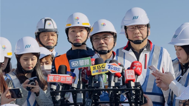 侯友宜(右3) 侯友宜(右3)