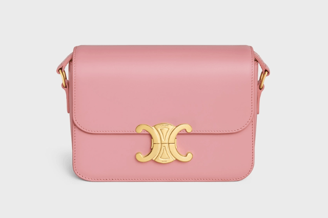 Celine二手袋平均价值更便宜达56%。 Celine二手袋平均价值更便宜达56%。