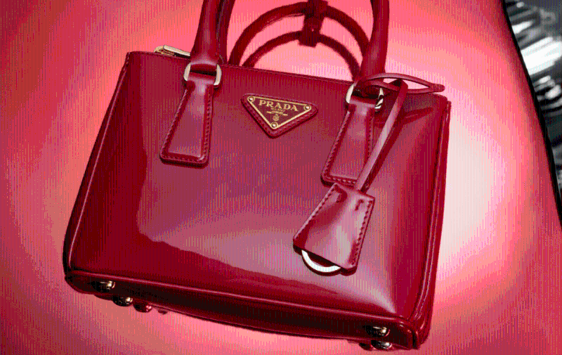 Prada二手袋平均价值便宜46%。 Prada二手袋平均价值便宜46%。