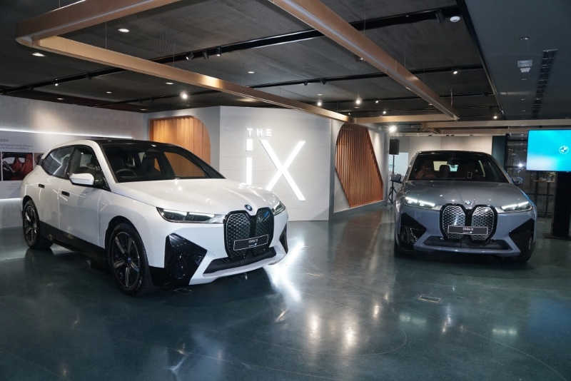 BMW iX纯电动SUV及旗舰i7纯电豪华房车同受市场欢迎