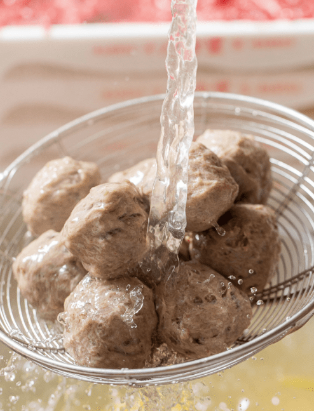 招牌手打牛筋丸弹牙爆汁 招牌手打牛筋丸弹牙爆汁