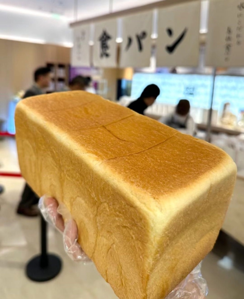 银座仁志川深圳店|每条生吐司也是售98元人民币,重量约800克 银座仁志川深圳店|每条生吐司也是售98元人民币,重量约800克
