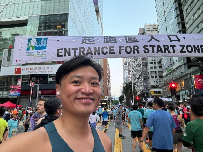 郑泳舜完成半马赛事。 郑泳舜完成半马赛事。