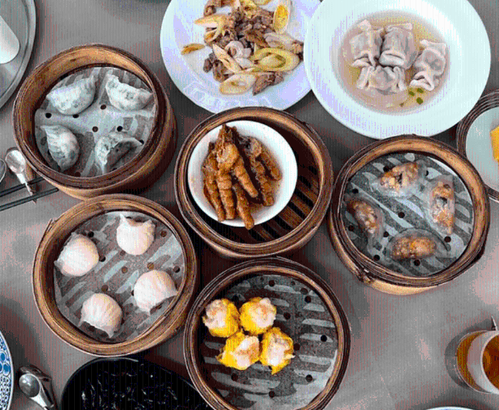 南海一号位于尖沙咀iSQUARE国际广场30-31楼,窗边位置可以眺望180度无敌大海景,点心放题共分为两个时段。 南海一号位于尖沙咀iSQUARE国际广场30-31楼,窗边位置可以眺望180度无敌大海景,点心放题共分为两个时段。