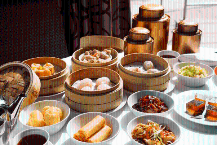 凯悦轩位于尖沙咀凯悦酒店3楼,今年推出点心放题,由早上10点起开始供应。 凯悦轩位于尖沙咀凯悦酒店3楼,今年推出点心放题,由早上10点起开始供应。