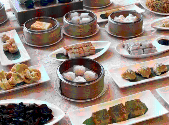 君绰轩位于港岛海逸君绰酒店5楼,其中式点心多年来获奖无数,今年再度推出150分钟点心放题。 君绰轩位于港岛海逸君绰酒店5楼,其中式点心多年来获奖无数,今年再度推出150分钟点心放题。