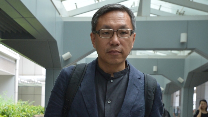 张剑虹继续作供。 张剑虹继续作供。