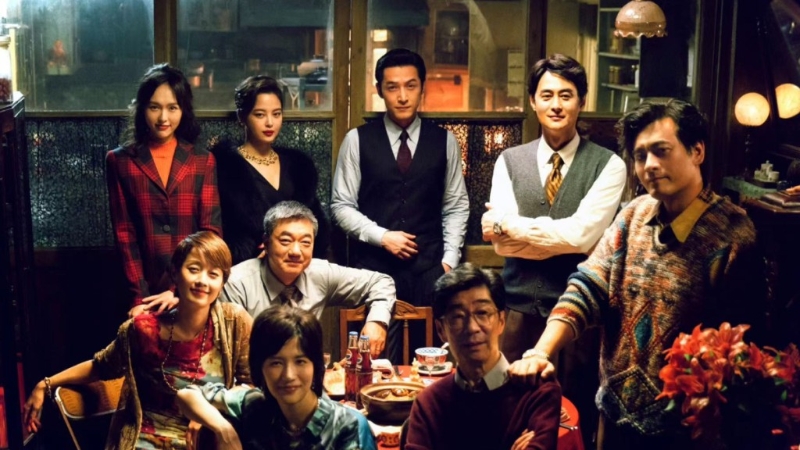 王家卫监制及担任总导演的电视剧《繁花》开播,初时反应两极。微博 王家卫监制及担任总导演的电视剧《繁花》开播,初时反应两极。微博