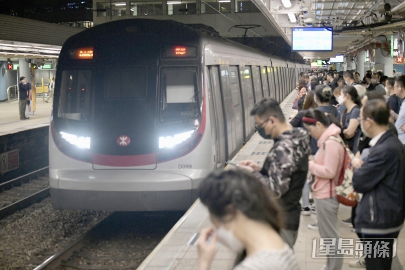 料今年票价最高加达5.45%。 资料图片 料今年票价最高加达5.45%。 资料图片