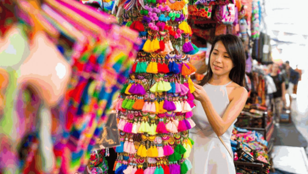 港泰FPS支付假日反应佳，小额交易为主，平均每笔约200元