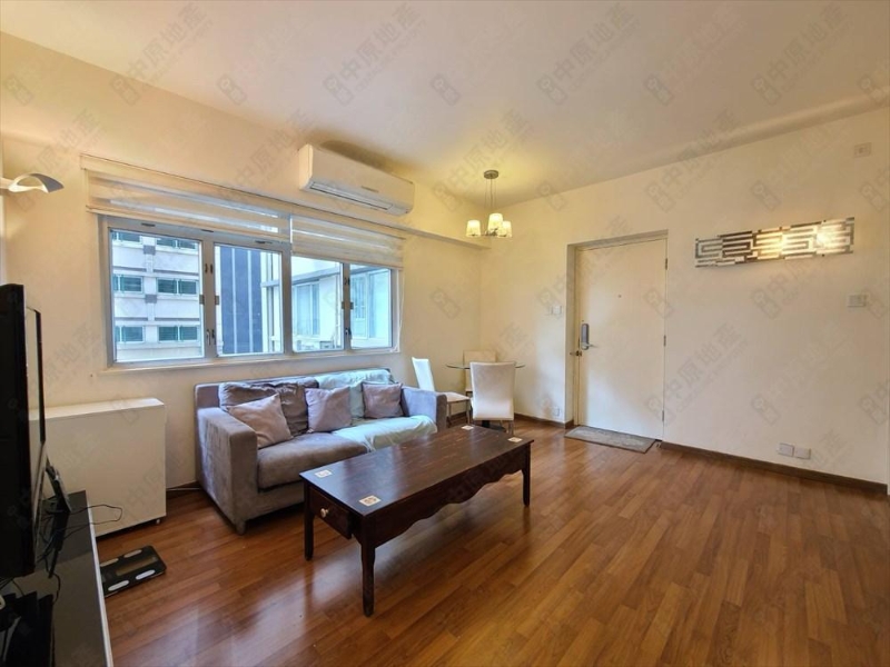 单位位于毓秀大厦低层B室