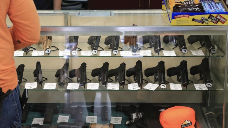 美国经常发生幼童误开枪的事件。美联社 美国经常发生幼童误开枪的事件。美联社