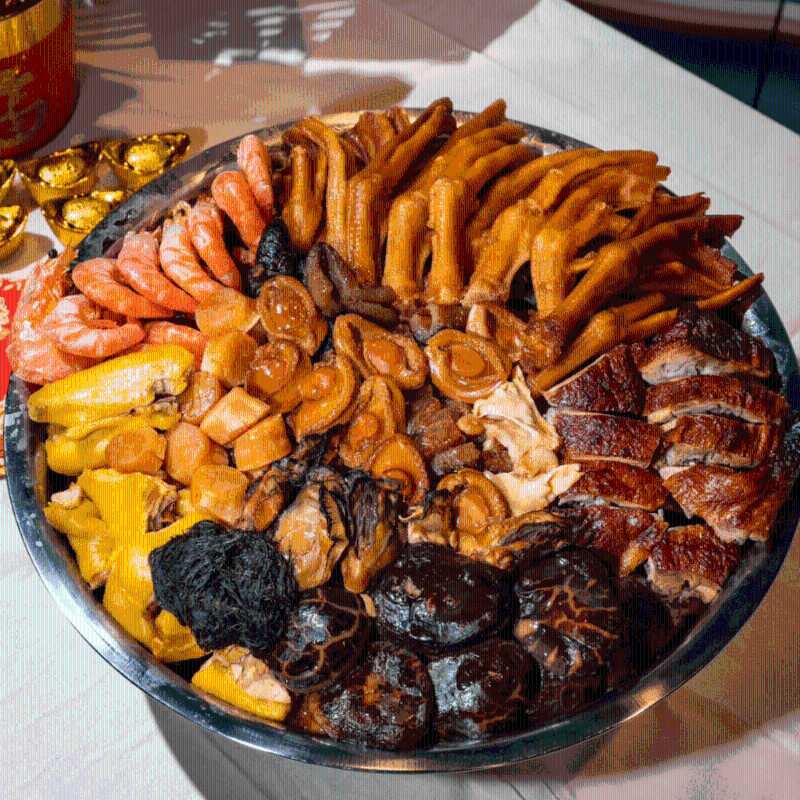 食神韬韬盘满钵满盆菜 食神韬韬盘满钵满盆菜