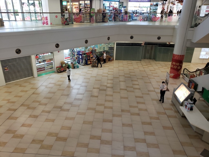 去年11月起,水泉澳商场陆续有商铺结业。 去年11月起,水泉澳商场陆续有商铺结业。